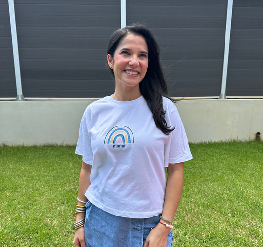 Mamá Arcoíris Crop Top